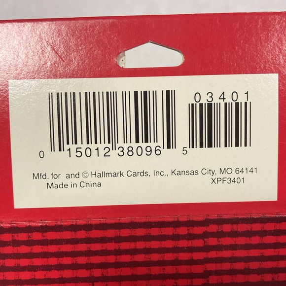 Hallmark green red angel salt and pepper shakers - Picture 6 of 6